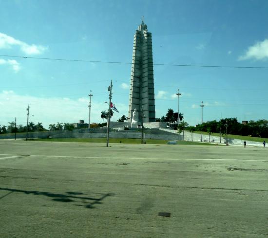 La très grande esplanade de La Havane